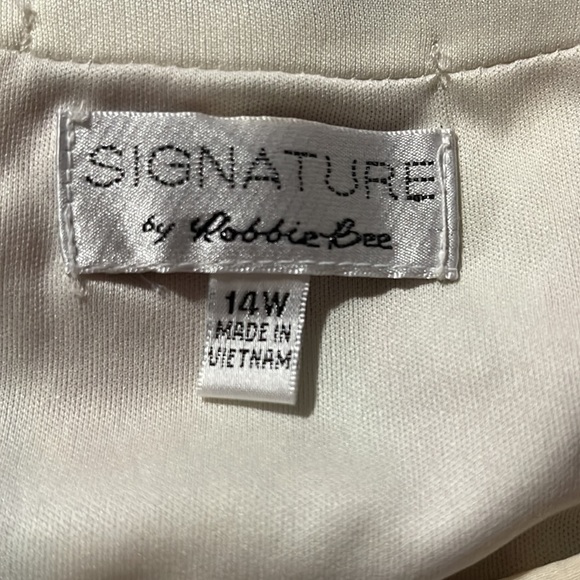 Signature by Robbie Bee maxi dress, size 14W - Picture 8 of 11